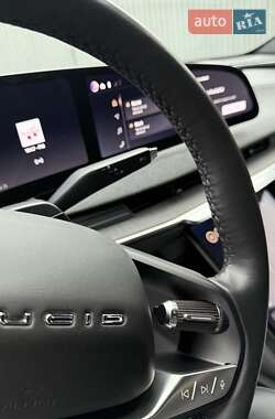 Седан Lucid Air 2023 в 