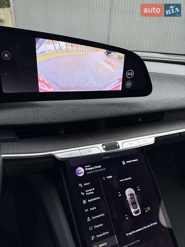 Седан Lucid Air 2023 в Львові