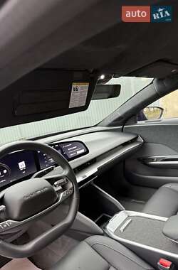 Седан Lucid Air 2023 в 
