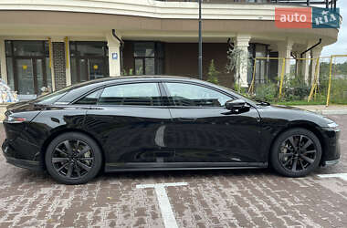 Седан Lucid Air 2024 в 