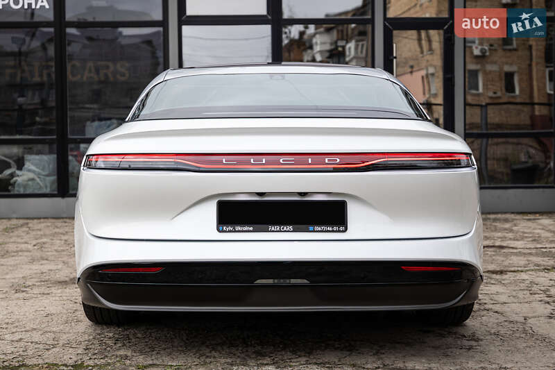 Седан Lucid Air 2023 в Києві