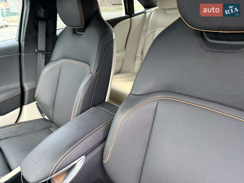 Седан Lucid Air 2023 в Киеве