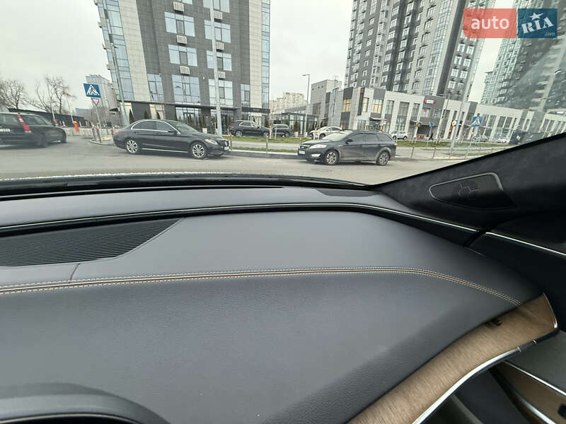 Седан Lucid Air 2023 в Киеве
