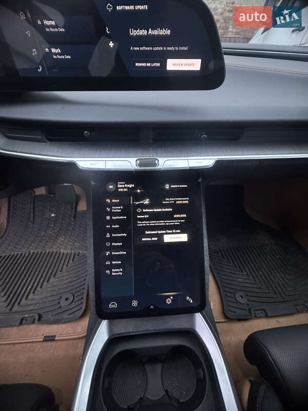 Седан Lucid Air 2023 в Львове