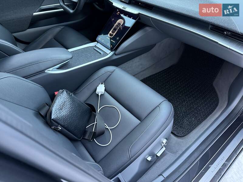 Седан Lucid Air 2023 в Львове фото 31 Седан Lucid Air 2023 в Львове
