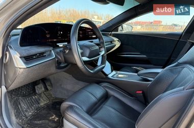 Седан Lucid Air 2022 в Львове