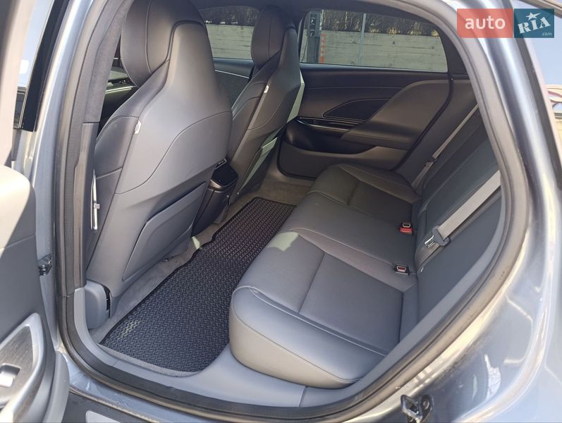 Седан Lucid Air 2023 в Днепре