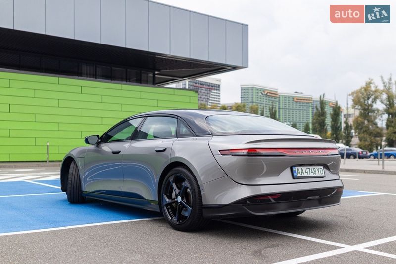 Седан Lucid Air 2024 в Киеве