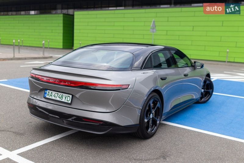 Седан Lucid Air 2024 в Киеве