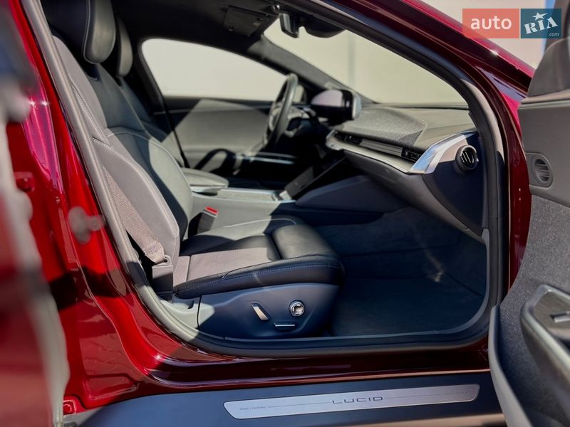 Седан Lucid Air 2024 в Киеве