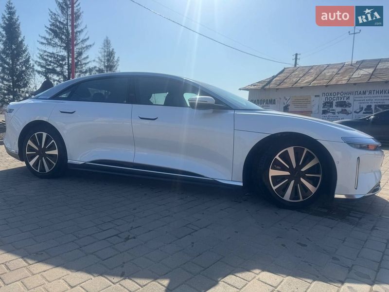 Седан Lucid Air 2023 в Ивано-Франковске