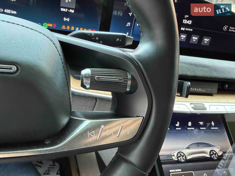 Седан Lucid Air 2022 в Львові