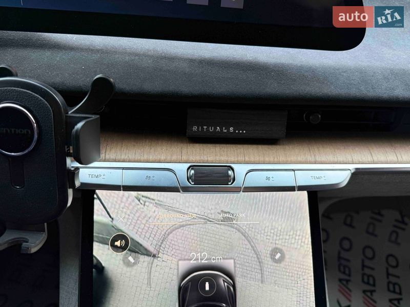 Седан Lucid Air 2022 в Львові