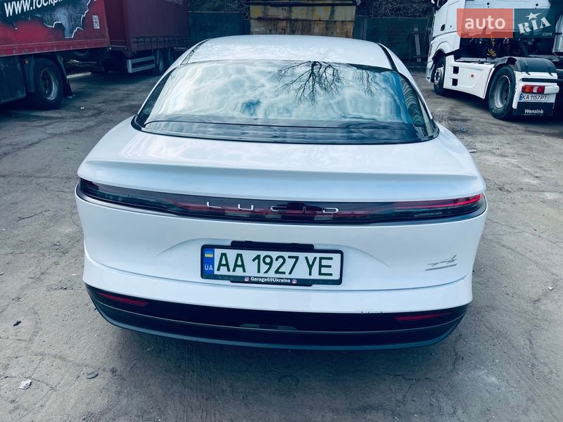 Седан Lucid Air 2024 в Киеве