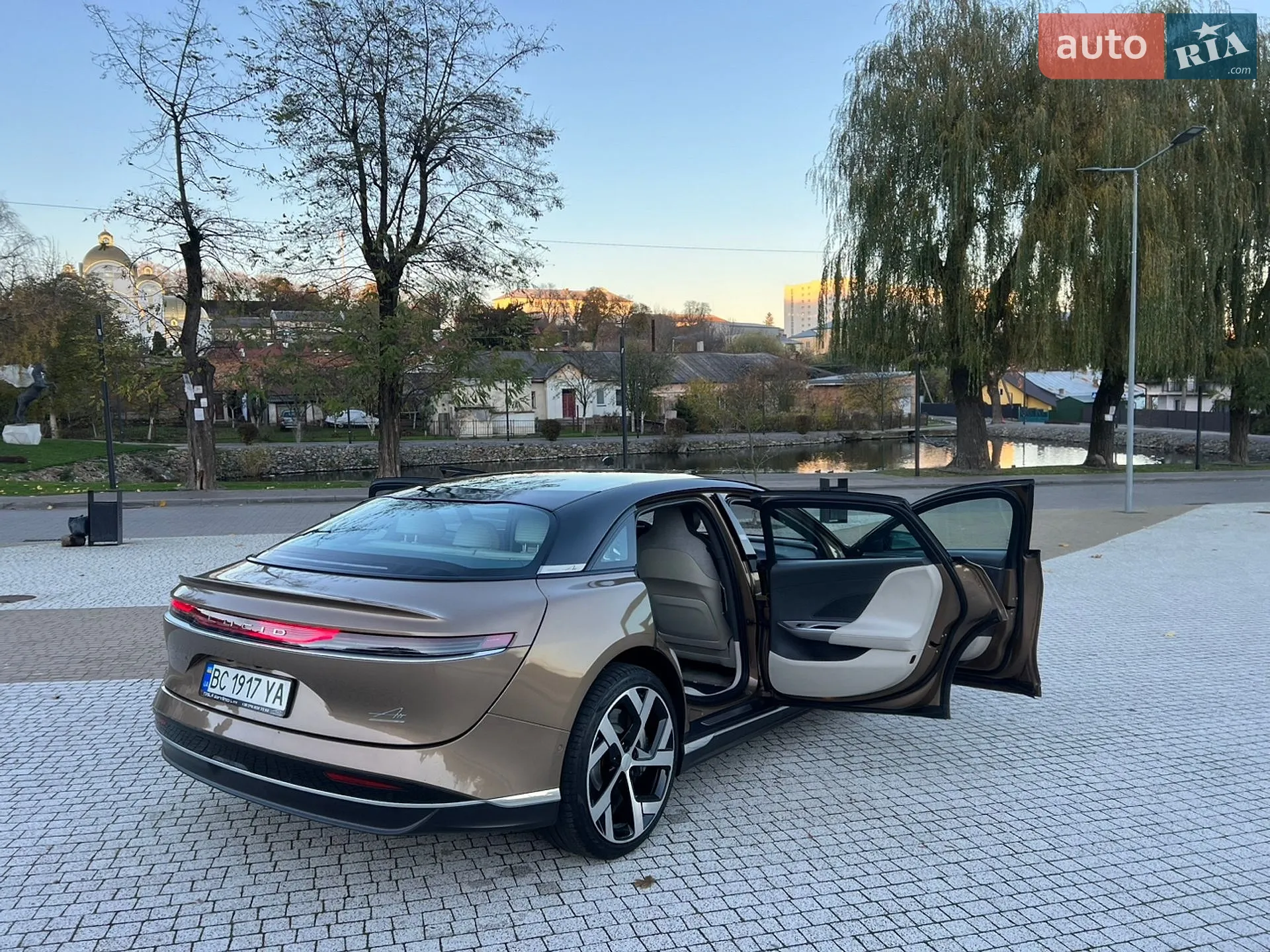 2021 Lucid Air Concept - мініатюра 13