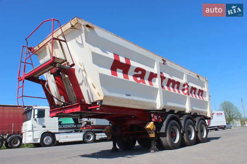 Самосвал полуприцеп Luck SKF 2011 в Хусте