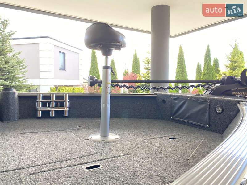 Лодка Lund 1775 Impact Sport 2013 в Киеве