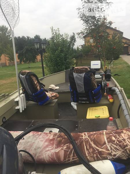 Катер Lund SSV 2012 в Києві