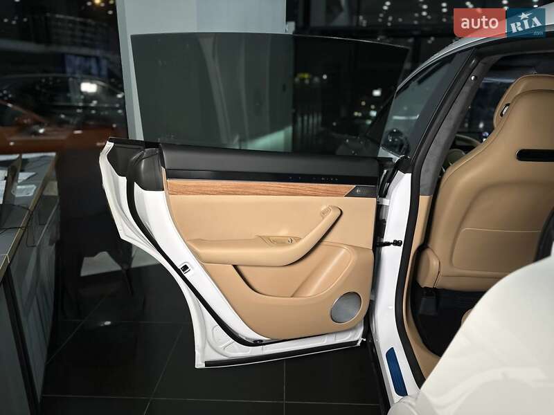 Позашляховик / Кросовер Luxeed R7 2025 в Одесі фото 20 Позашляховик / Кросовер Luxeed R7 2025 в Одесі