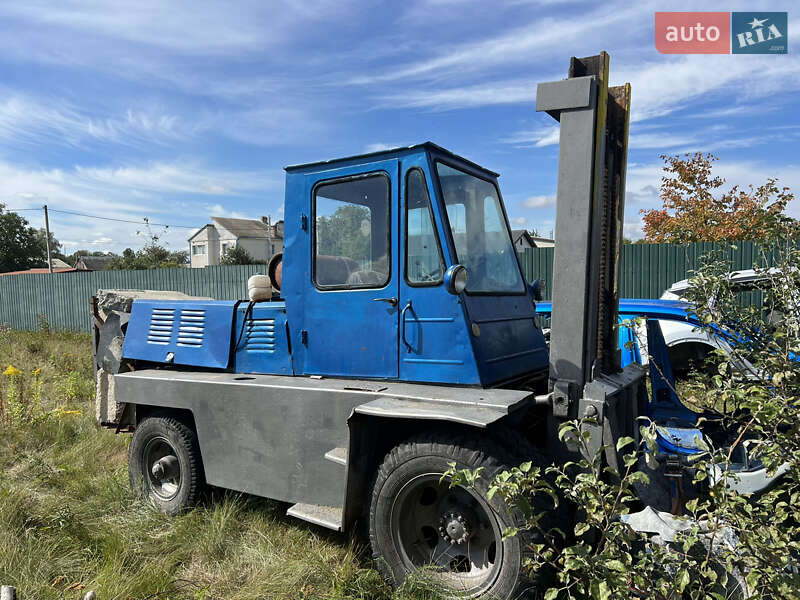 Вилочный погрузчик Львовский погрузчик 4075 1992 в Полтаве