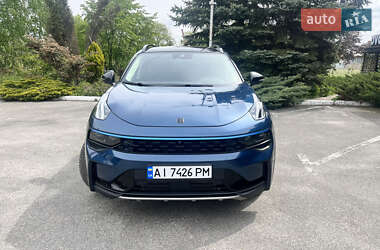 Внедорожник / Кроссовер Lynk&Co 01 2022 в 