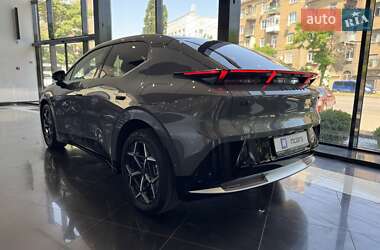 Внедорожник / Кроссовер Lynk&Co Z20 2025 в 