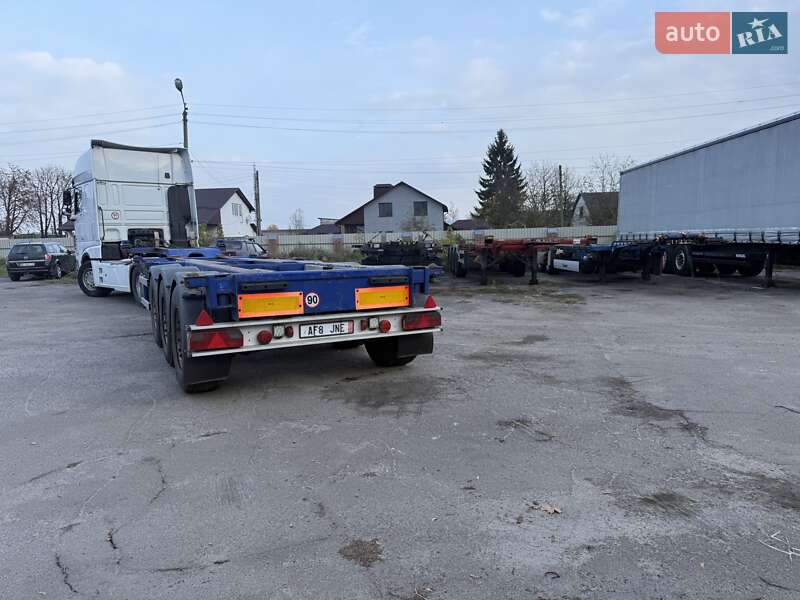 Контейнеровоз напівпричіп M&V Euro 902 2007 в Рівному