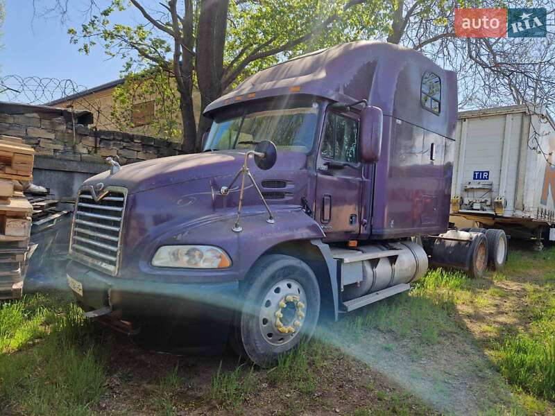 Тягач Mack CX 2002 в Одессе