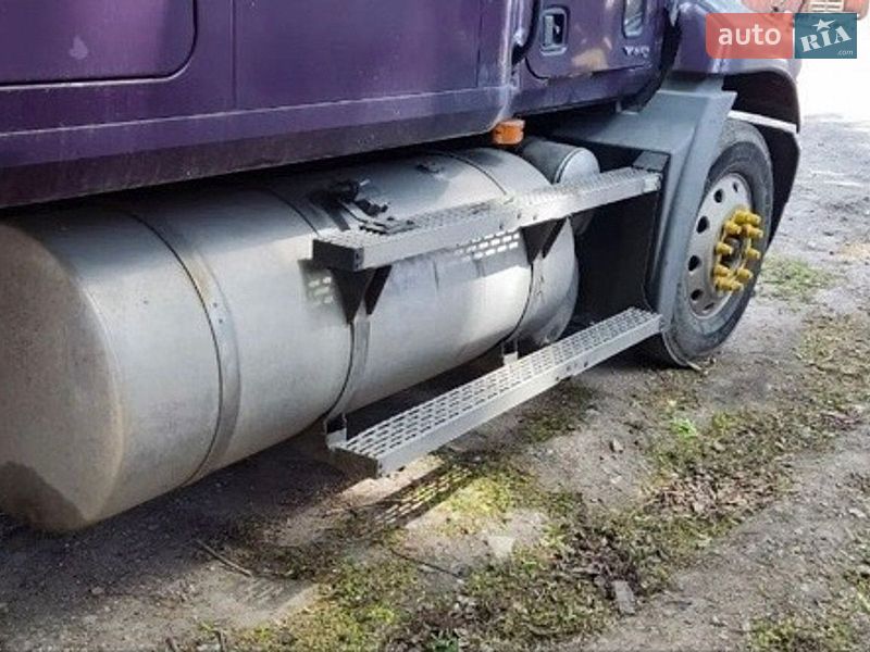 Тягач Mack CX 2002 в Одесі