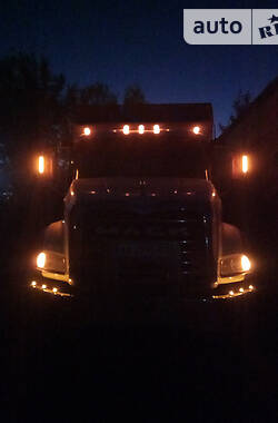 Самосвал Mack Granite 2006 в 