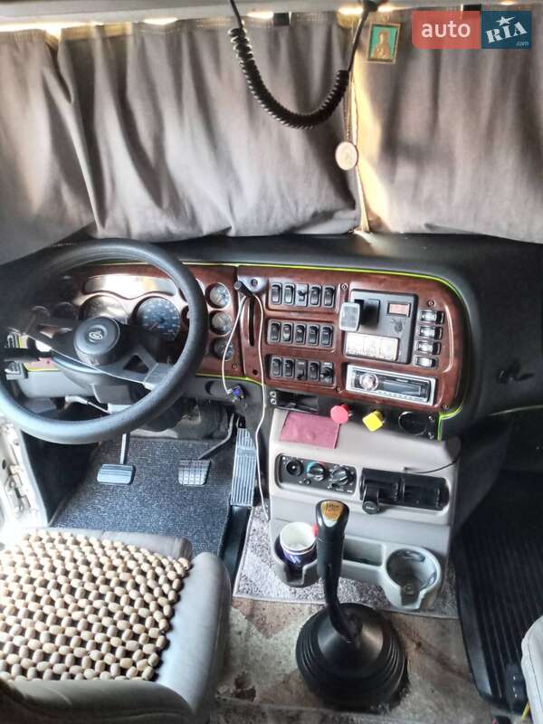 Тягач Mack Vision 2002 в Каменском