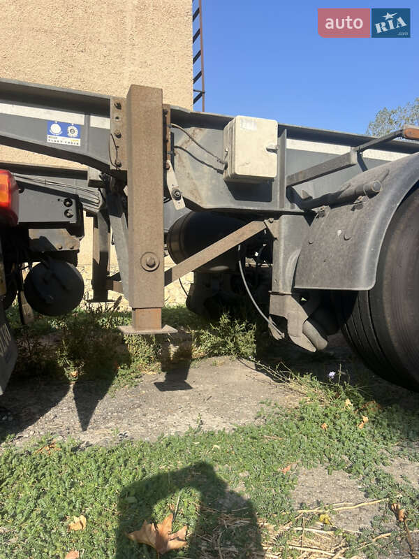 Контейнеровоз полуприцеп MAFA SAK H40 18 73E 2002 в Черноморске