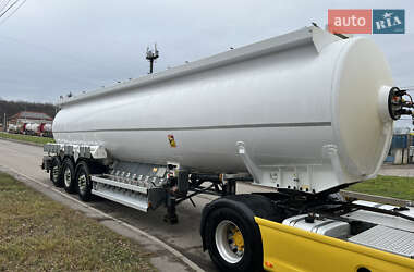 Цистерна полуприцеп Magyar Fuel Tank 2008 в Виннице