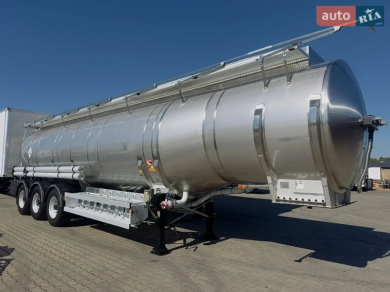 Magyar Fuel Tank 2002