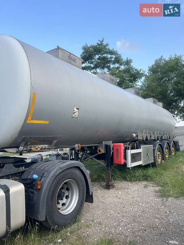 Цистерна полуприцеп Magyar S34SDC1NE 2004 в Днепре