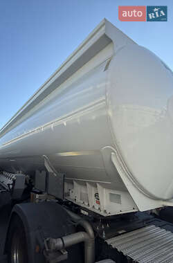 Цистерна напівпричіп Magyar S38DD3 2016 в Києві