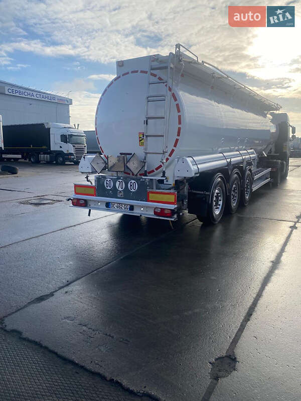 Цистерна полуприцеп Magyar S38DD3 2007 в Киеве