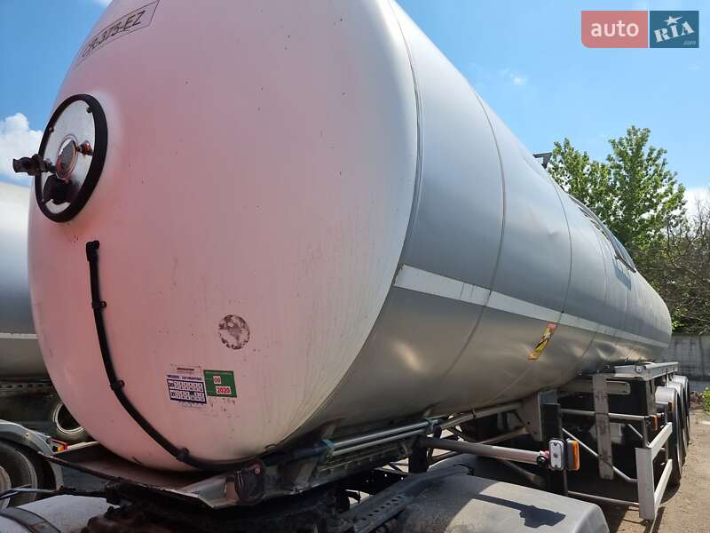 Цистерна полуприцеп Magyar SR34E 2001 в Киеве