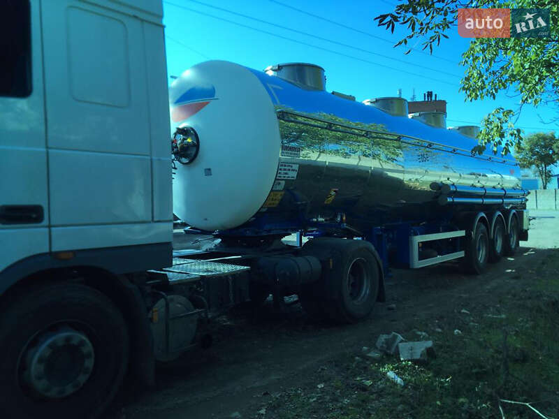 Цистерна полуприцеп Magyar SR34E 1995 в Одессе