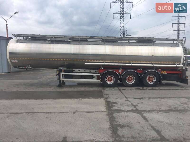 Цистерна полуприцеп Magyar SR 2004 в Виннице