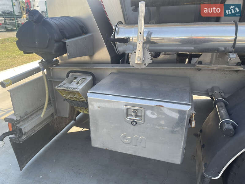 Цистерна полуприцеп Magyar SR 2011 в Киеве