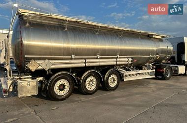 Цистерна полуприцеп Magyar SR 2002 в Киеве