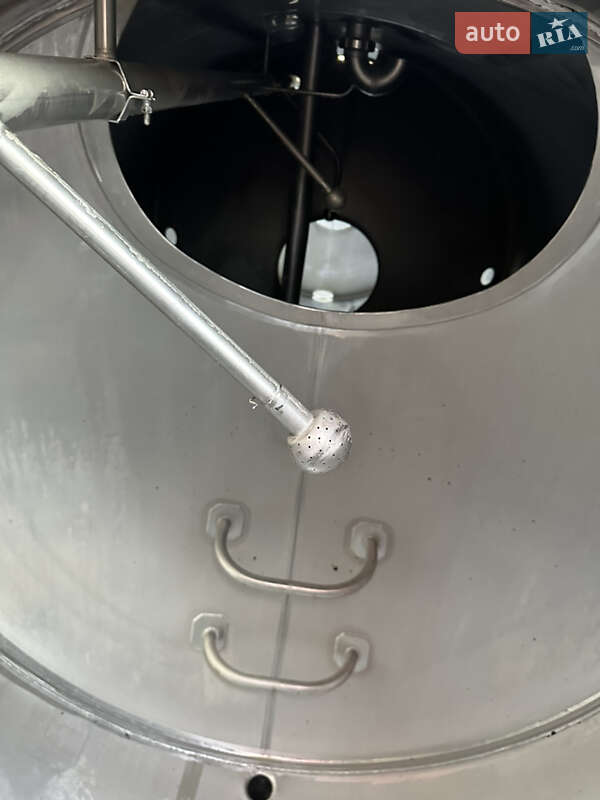 Цистерна напівпричіп Maisonneuv S338FG 2008 в Павлограді