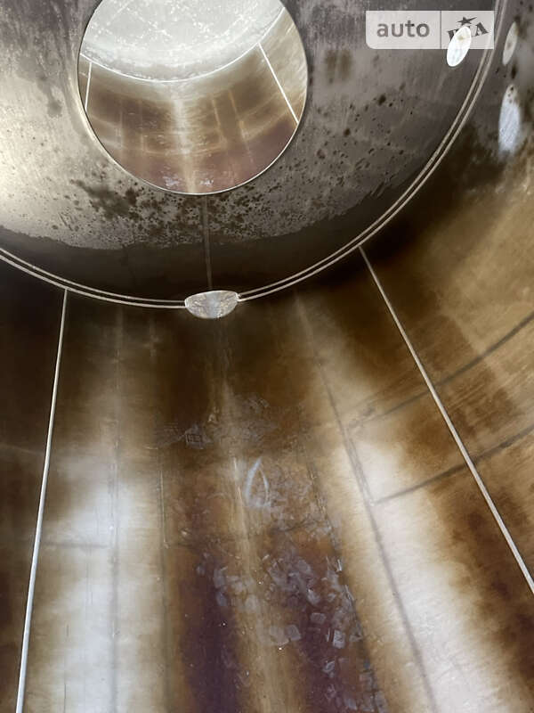 Цистерна напівпричіп Maisonneuv S338FG 2005 в Рівному