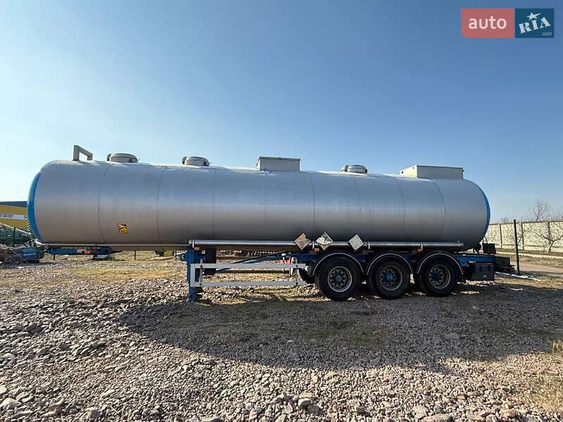 Цистерна Maisonneuv S338FG 2003 в Киеве