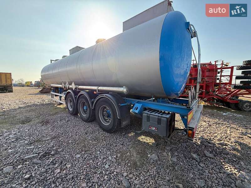 Цистерна Maisonneuv S338FG 2003 в Киеве