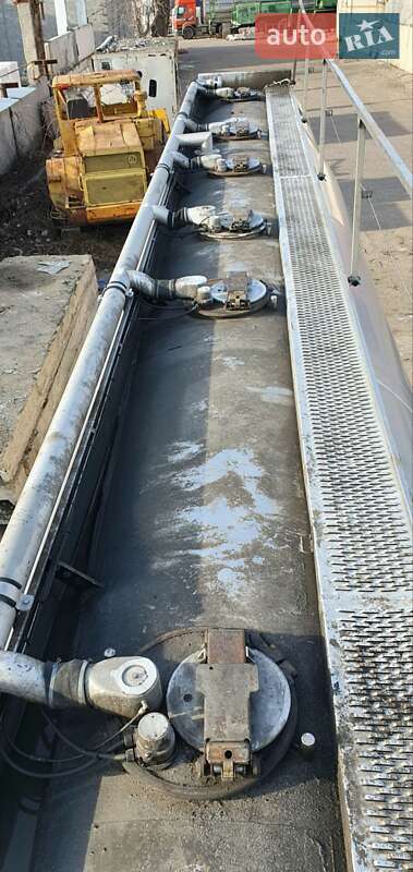 Цистерна полуприцеп Maisonneuv S 1995 в Николаеве