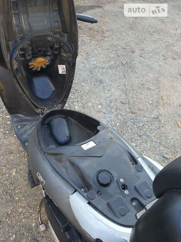 Макси-скутер Malaguti Centro 2008 в Виноградове фото 8 Макси-скутер Malaguti Centro 2008 в Виноградове