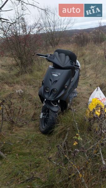 Скутер Malaguti Phantom 2007 в Рівному фото Скутер Malaguti Phantom 2007 в Рівному