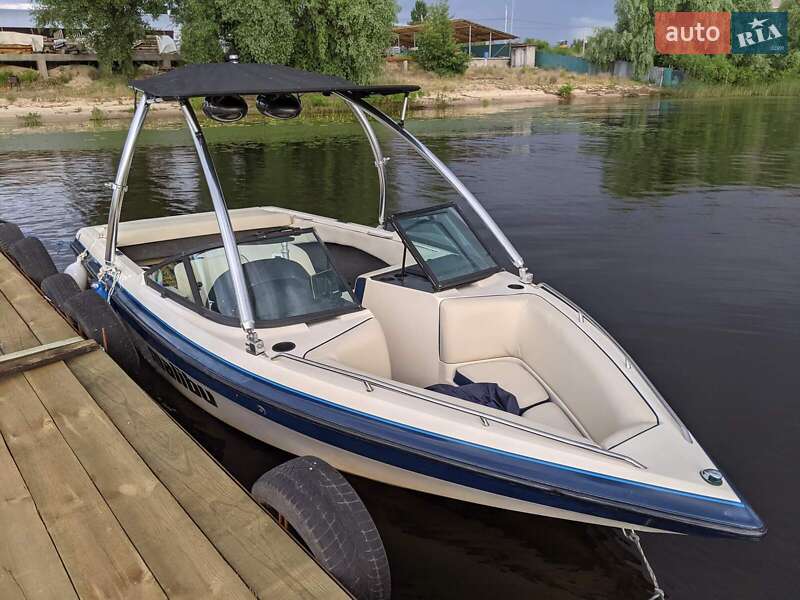 Катер Malibu Sunsetter 1998 в Киеве